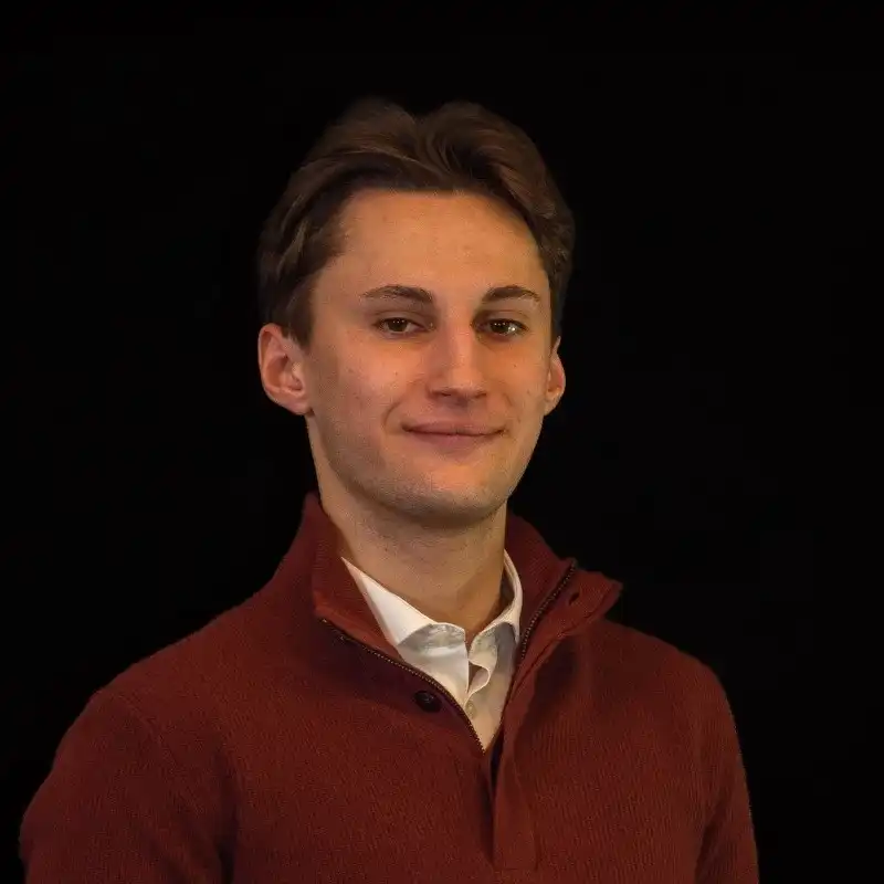 Zdjęcie osoby wypowiadającej się o Fundacji Innovations Hub